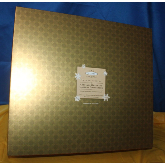 Hallmark Keepsake Ornament Club Gallery Collection Holiday Display Exclusive 30 - Picture 2 of 13